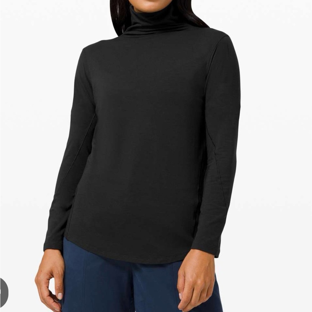 Lululemon Hold Tight Turtleneck